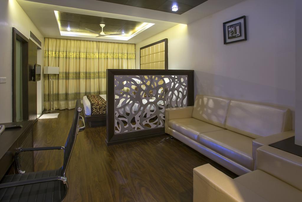 Hotel Ravi Residency Morbi Camera foto