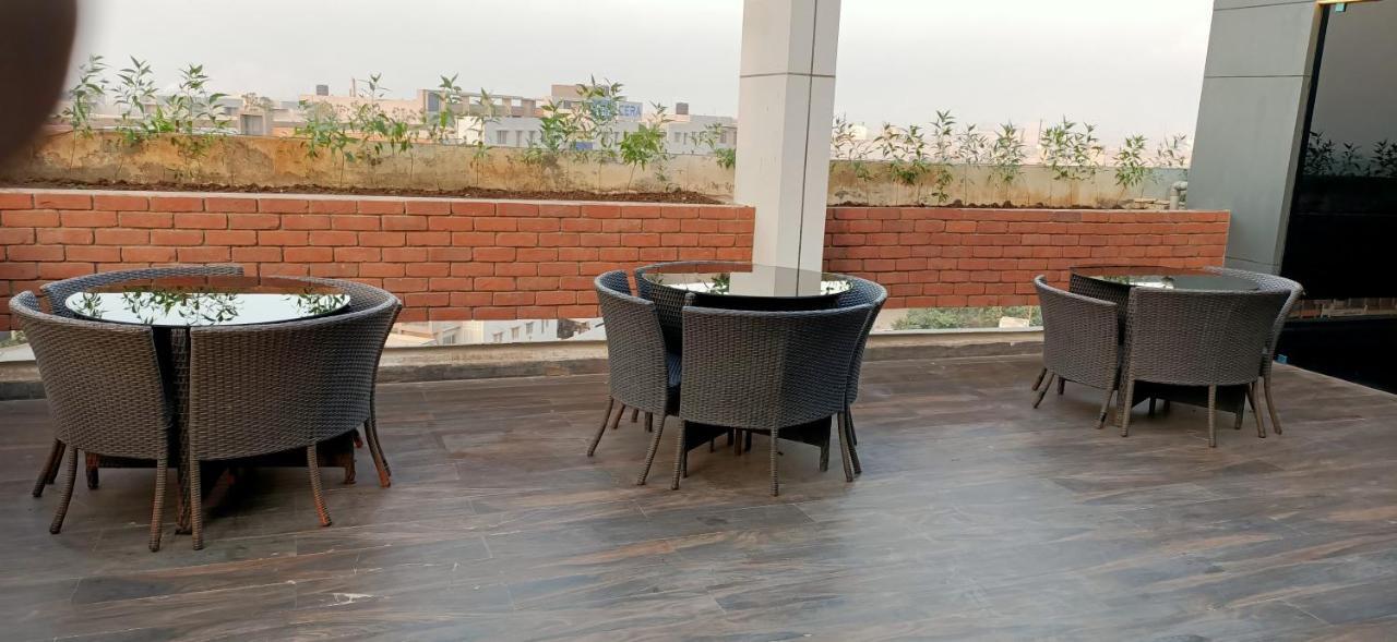 Hotel Ravi Residency Morbi Esterno foto